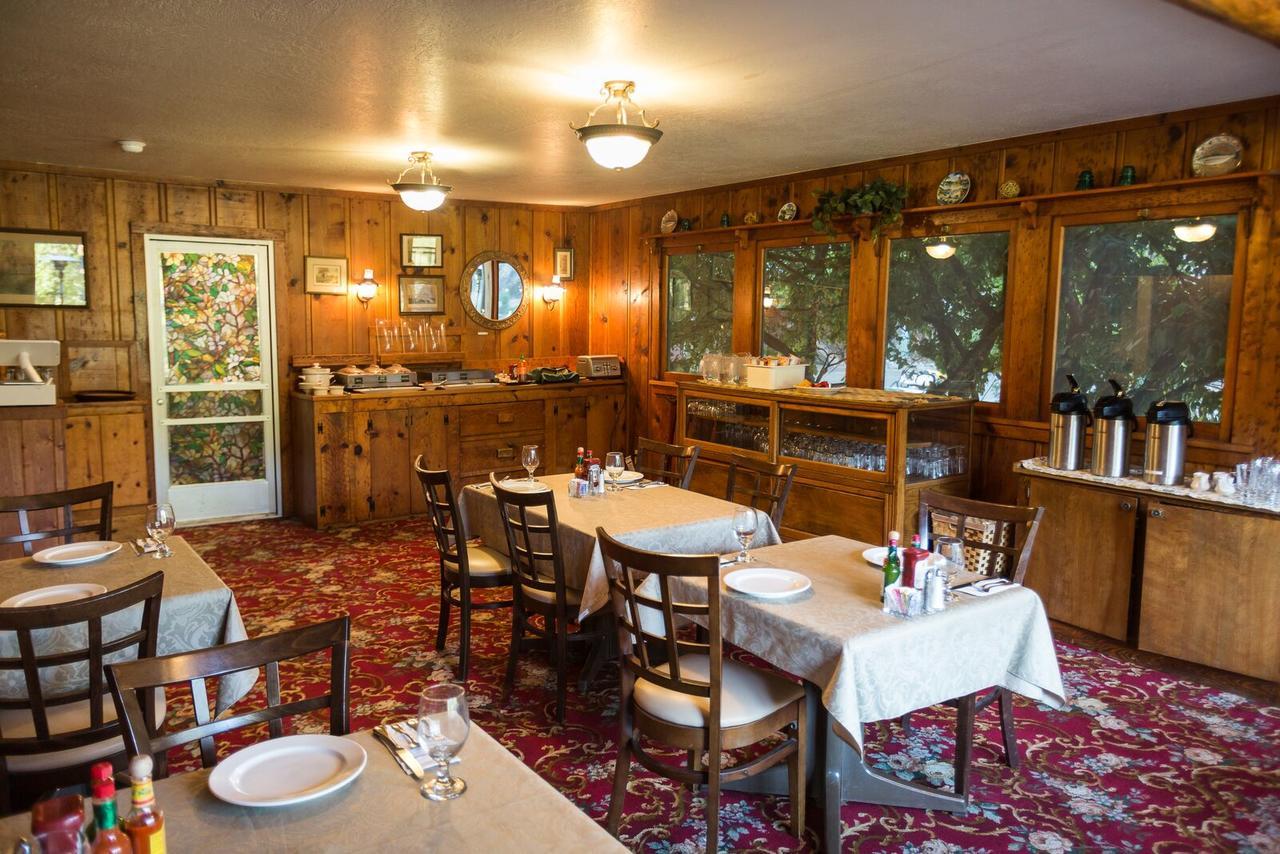 Morrisons Rogue River Lodge Merlin 外观 照片