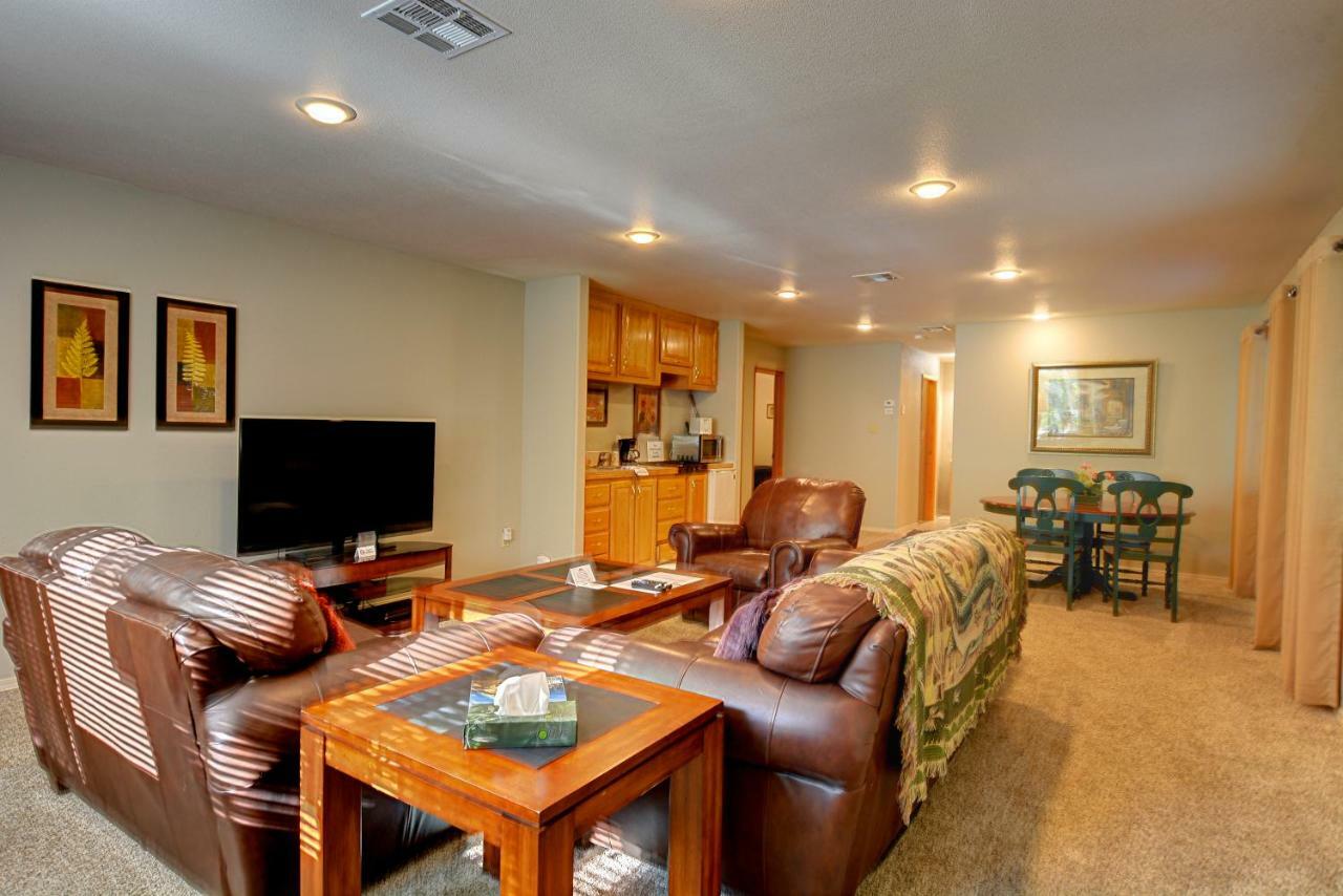 Morrisons Rogue River Lodge Merlin 外观 照片