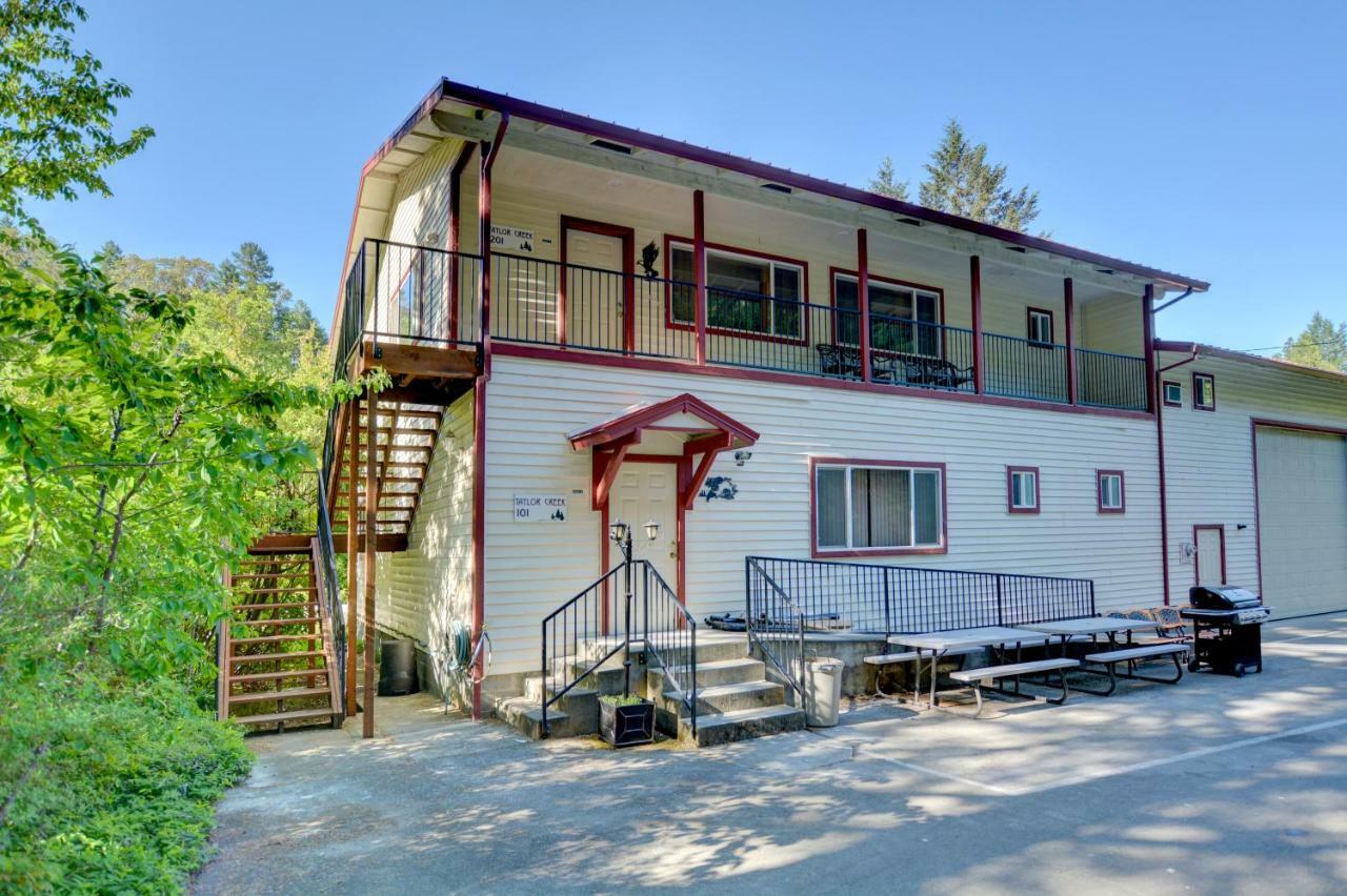 Morrisons Rogue River Lodge Merlin 外观 照片